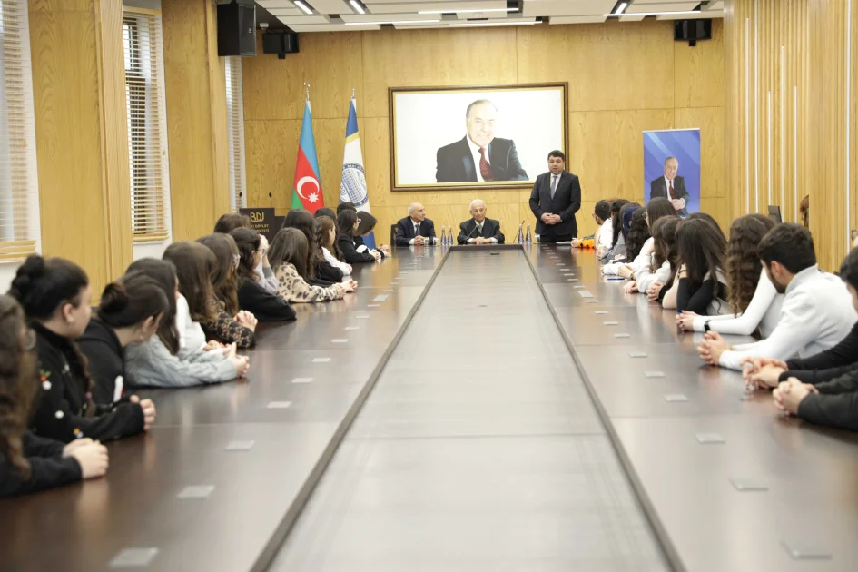 “Ümummilli Lider Heydər Əliyev mühazirələri” layihəsi çərçivəsində görüş