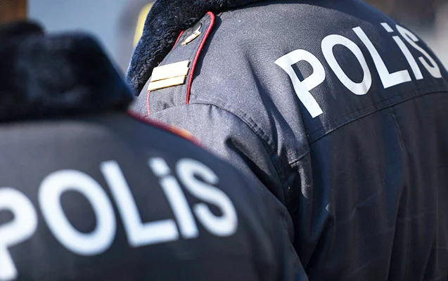 Tabel silahı ilə ehtiyatsız davranan polis dünyasını dəyişdi