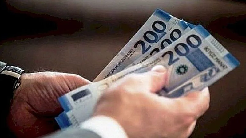 Bu şəxslərə GÜZƏŞT: Maaşlarının 400 manatı vergidən azaddır KONKRET