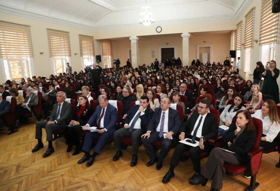 “Dəyişən dünyada mədəniyyətlərin dialoqu” beynəlxalq forum AZƏRTAC