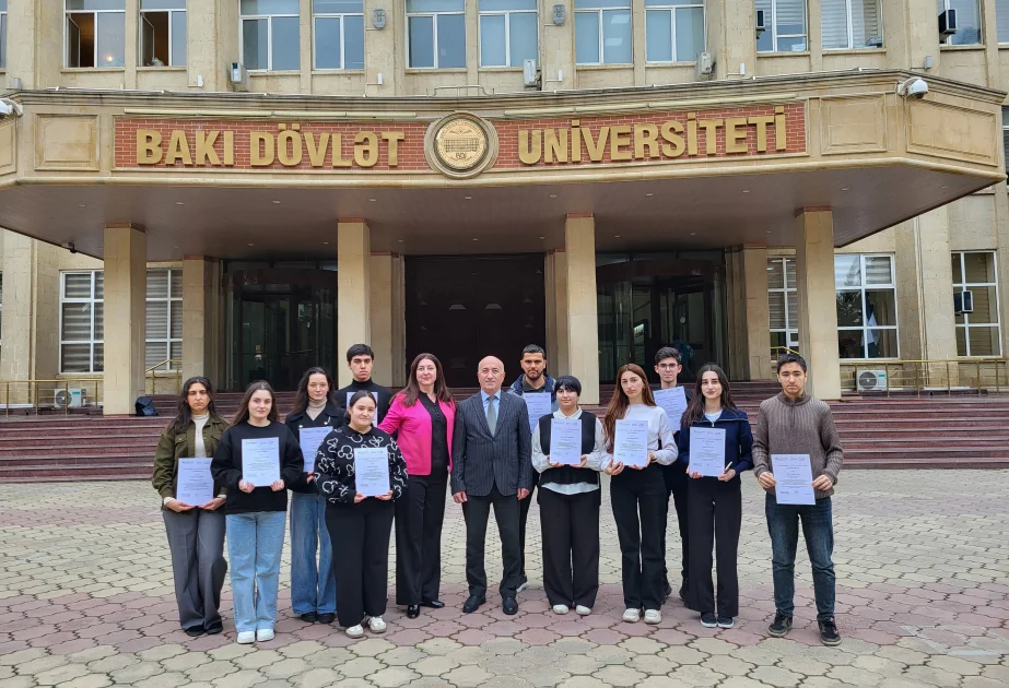 BDU tələbələri Rusiyanın Roskonqress Fondunun təcrübə kursunda iştirak ediblər AZƏRTAC