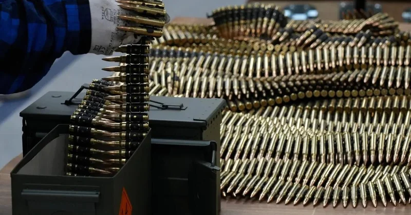 Nəzarətçi yatdı, 20 min sursat oğurlandı