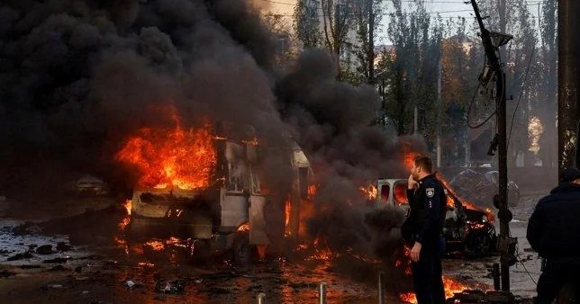 Rusiya ordusu Dneprə kütləvi raket zərbələri endirdi Ölən və yaralananlar var