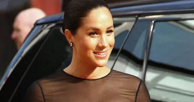 Yemək bişirməzdən əvvəl zərgərlik əşyalarını çıxarmağına görə...