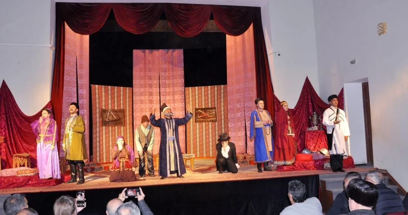 “Müsyö Jordanın Qarabağ Sərgüzəştləri” tamaşasının premyerası oldu FOTOLAR