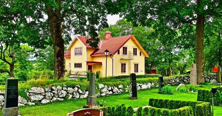 Необычная традиция в Исмайыллы: умерших хоронили во дворах домов