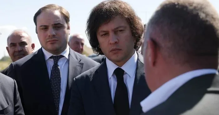 Кобахидзе ответил на заявления о задержке азербайджанских фур на границе