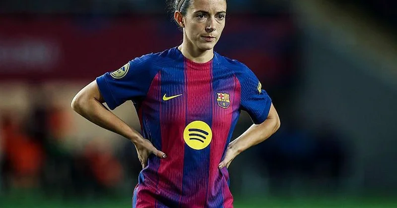 “Barselona“nın ağır zədə alan qadın futbolçusunun sıradan çıxdığı müddət bəlli olub
