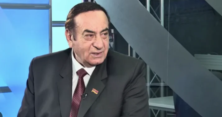 Paşinyanın deputatlığa namizədlər siyahısındakı Knyaz Həsənov kimdir?