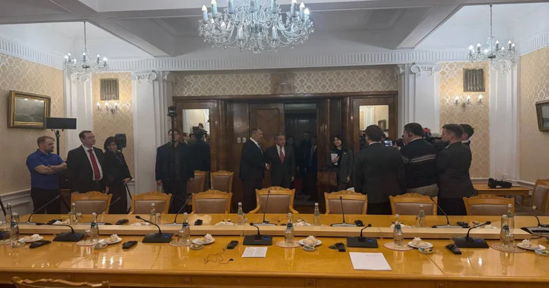 Sergey Lavrov Çin XİN başçısı ilə görüşüb