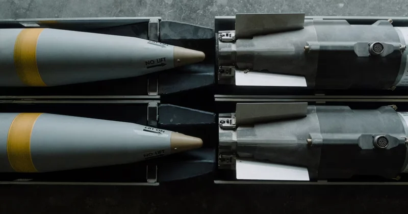 Политическая мина под названием GBU 39/B наша корреспонденция