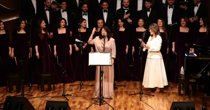 Bəxtiyar Vahabzadənin 100 illiyinə həsr olunan Səninlə dünyada bəxtiyaram mən adlı ədəbi musiqili proqram təqdim edilib FOTO