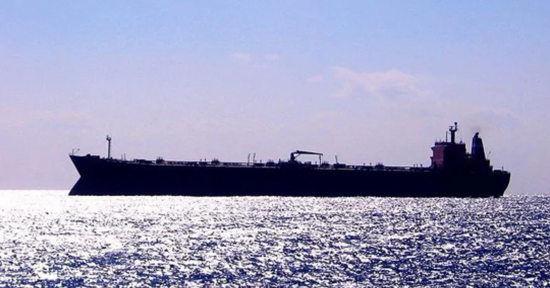 Rusiya gəmisi Qara dənizdə hücuma məruz qaldı