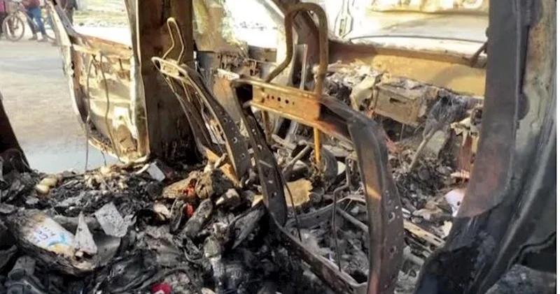 Pakistanda icra başçısı və mühafizəçiləri qətlə yetirildi