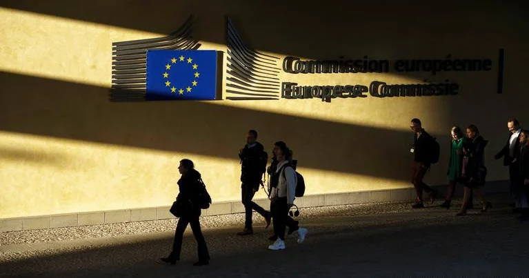 ЕС согласовал механизм сокращения торговых льгот за отказ принимать мигрантов