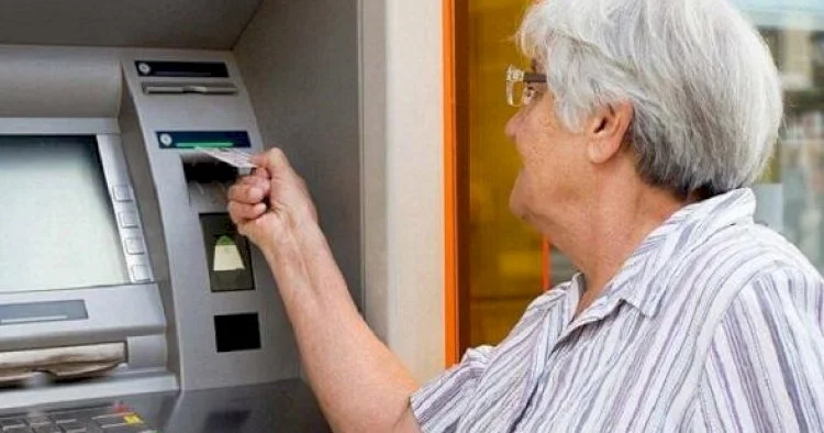 Bu vətəndaşlar daha tez pensiyaya çıxacaqlar Qaydalar təsdiqləndi