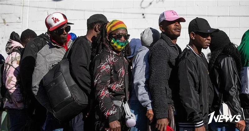 Белый дом: США лишили виз легальных мигрантов, которых сочли опасными для страны