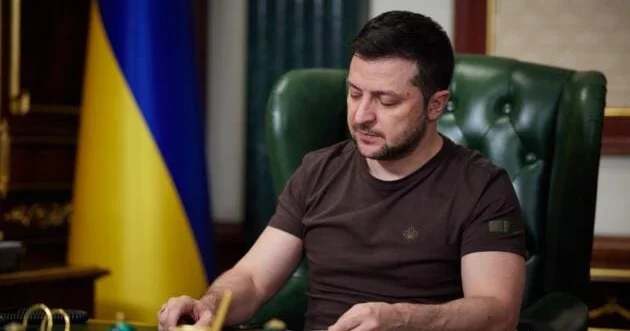 “Zelenskinin istefası doğru addım kimi görünür, amma Ukraynaya fayda verməyəcək” HƏRBİ ESKPERT