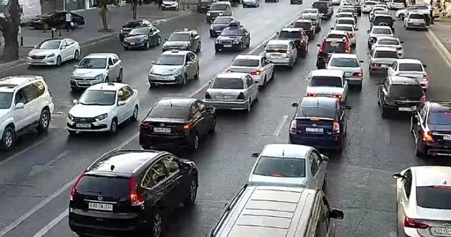 Şəhərin 17 istiqamətində tıxac var SİYAHI KONKRET