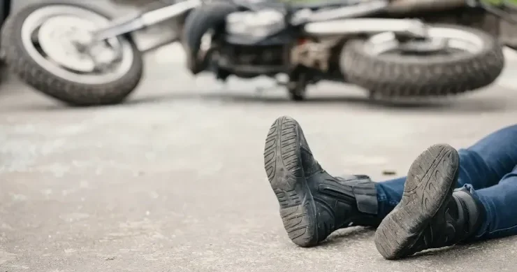 Gəncədə motosiklet qəzası: sürücü xəsarət aldı