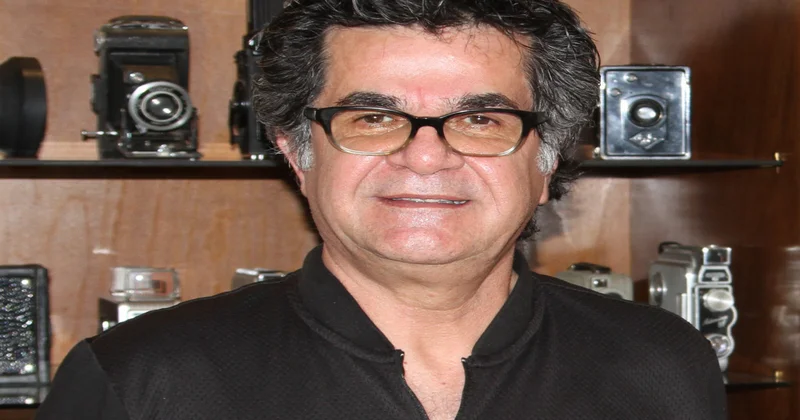 İranlı rejissor Cəfər Pənahi qiyabi həbs edilib, ölkədən çıxışı qadağan olunub