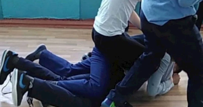 Kafedə tanışların mübahisəsi davaya çevrildi TƏFƏRRÜAT