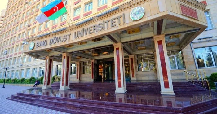 BDU 29 min manatlıq hədiyyələr alır Armudu stəkan, qalstuk…