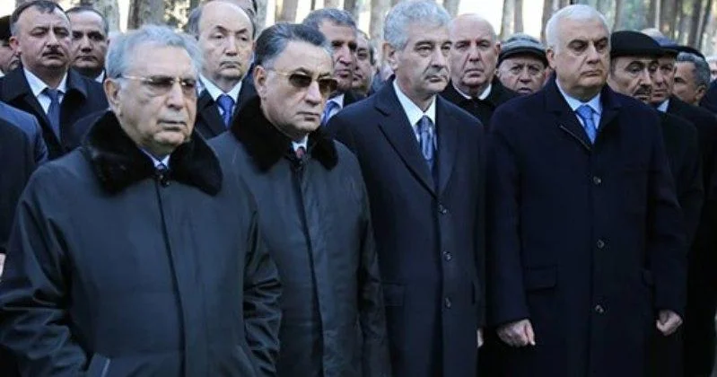 “Rüşvətin kökünü kəssək, xalq ayağa qalxar...” Ramiz Mehdiyev