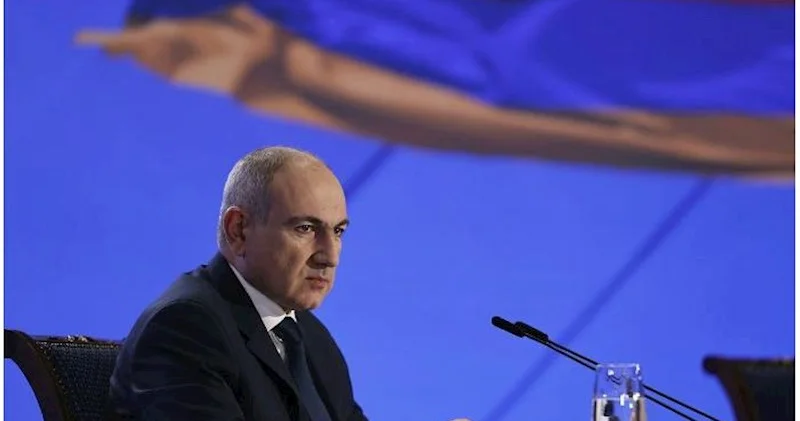 “Nalayiq sözlərdən və təhqirlərdən imtina edirik” Paşinyan