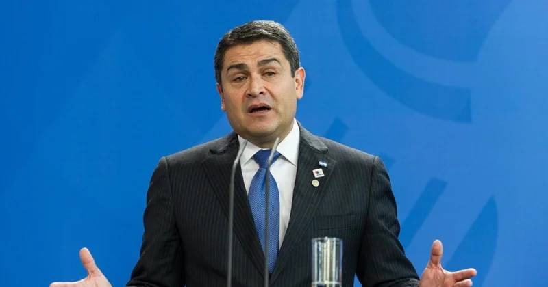 Tramp əfv etdi, keçmiş prezident azadlığa çıxdı