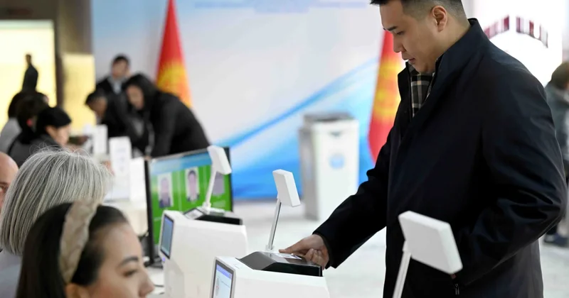 Никакой интриги, предсказуемый результат и тишина на улицах наша корреспонденция