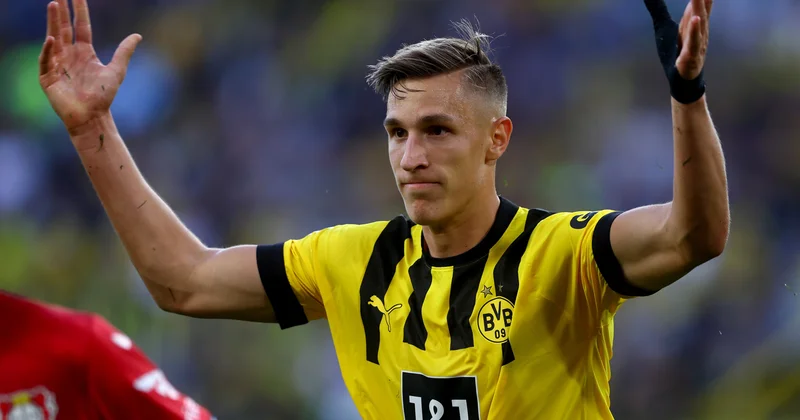 Şlotterbekə İspaniyadan iki müştəri var