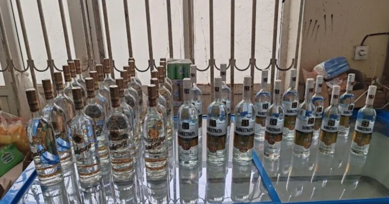 Bu mağazada saxta alkoqollu içkilər aşkarlandı FOTO
