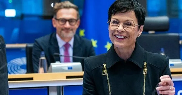 5 ildir erməni təyyarələri AB hava məkanına buraxılmır Səbəb