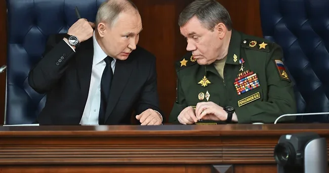Gerasimov bu şəhərlərin tutulduğu barədə Putinə məruzə edib