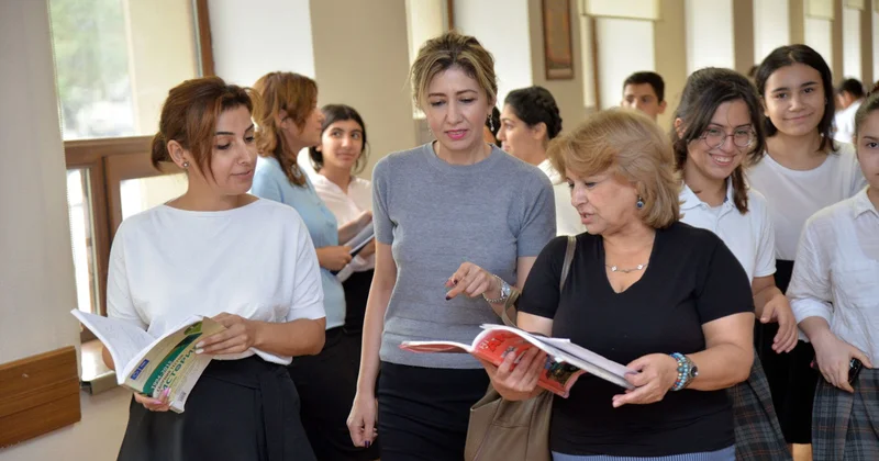 Müəllimlər 8 saat işlədikdən sonra: Məktəblər də 12 illik olacaq?