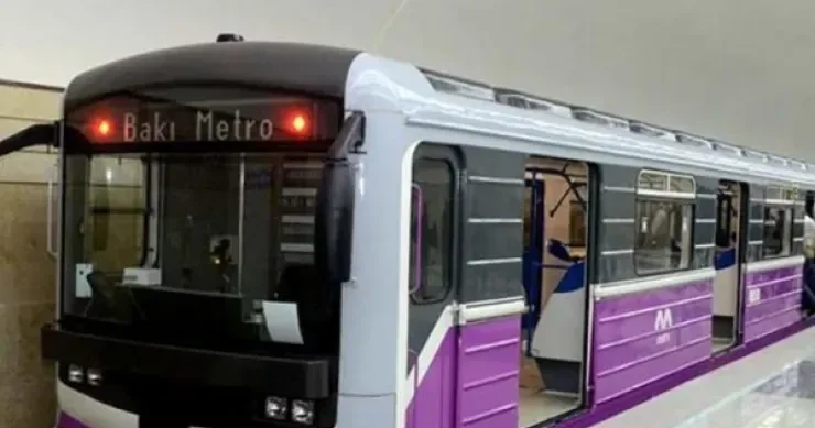 В бакинском метро скончался пассажир