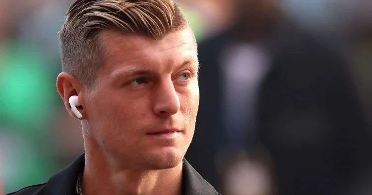 Vinisius bəzən konsentrasiyasını itirir, amma o, əla insandır