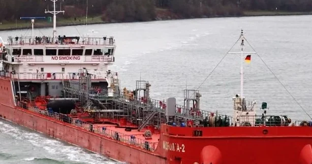 Partlayan tankerin sahibi Rusiya ilə əlaqəsini kəsdi