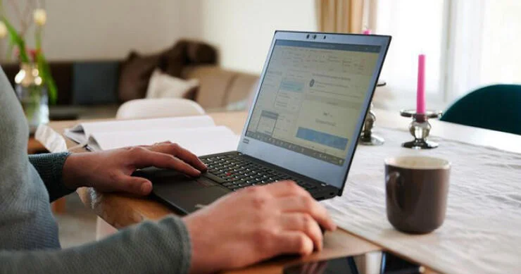 Hər 45 dəqiqədən bir oturmağa ara vermək lazımdır: Hərəkətsiz bədəndə nələr baş verir?