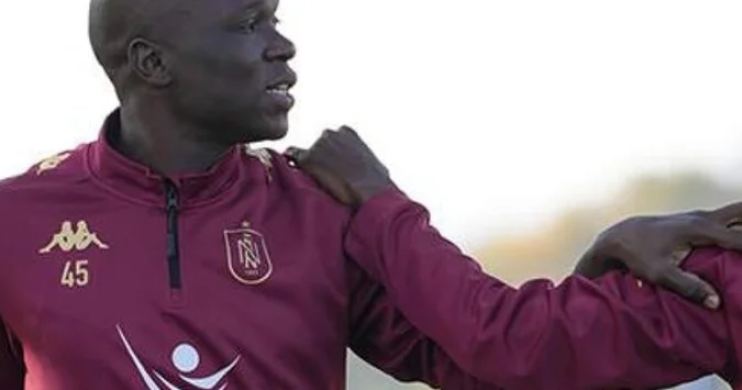 Kamerun millisindən kənar: Abubakar “Neftçi”də qalır