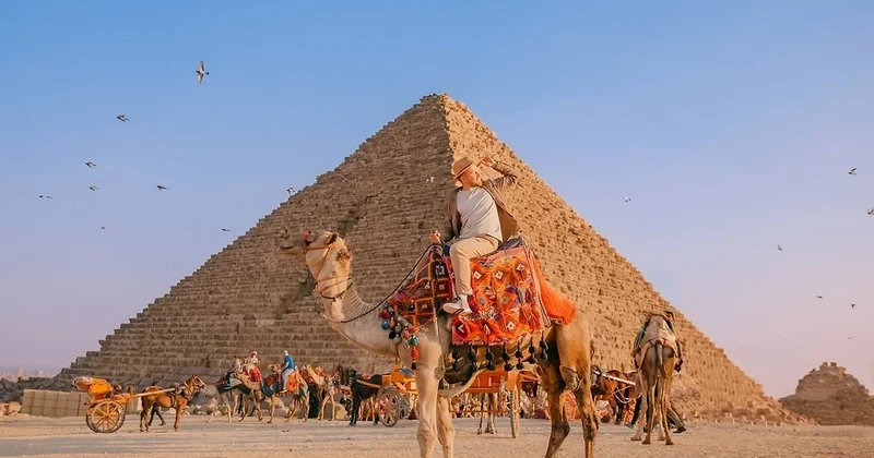 Президент Египта увеличил стоимость въездных виз до $45