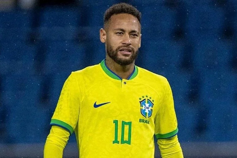 Neymar yenə meydandan kənarda İdman və Biz