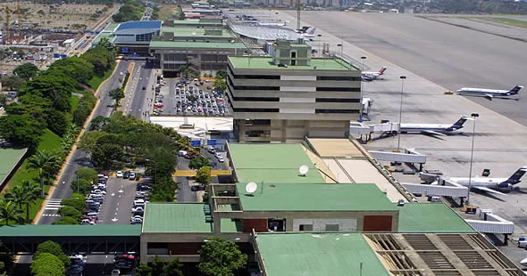 Аэропорт Каракаса объявил о недоступности заправки самолетов бензином Minval Politika