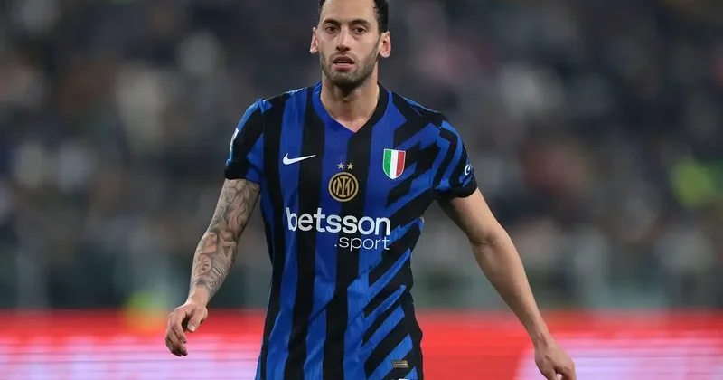 Hakan Türkiyədə oynayacaq