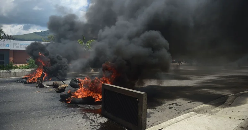 Prezident ABŞ a qarşı dünya birliyindən yardım istədi