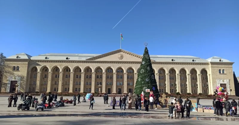 Kadrlarda Gəncə: Tarix və müasirliyin ahəngi FOTOREPORTAJ