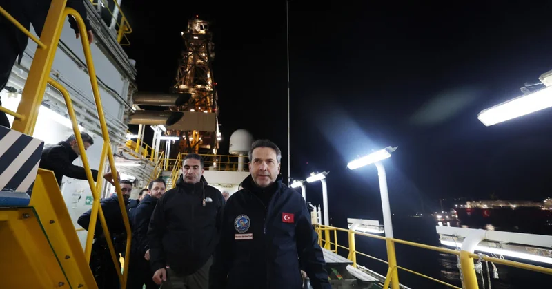 Neft kəşfiyyatı zamanı üfüqi istiqamətli qazma sınaqdan keçiriləcək