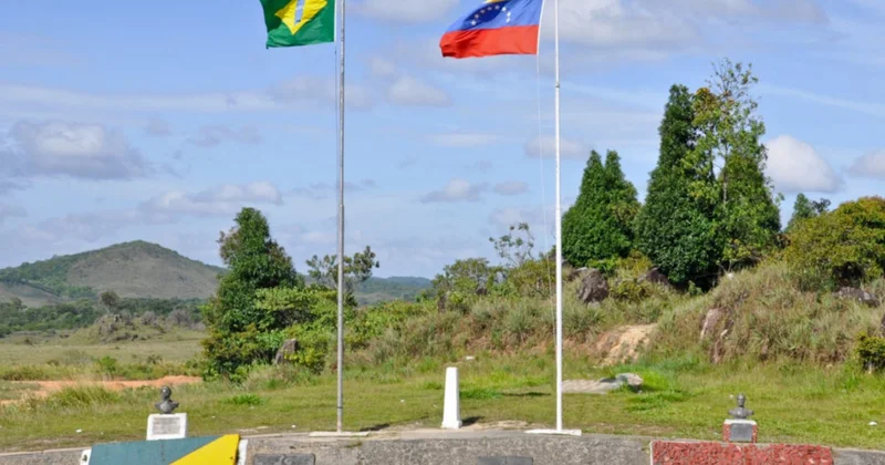 Venesuela Braziliya ilə sərhədi bağlayıb