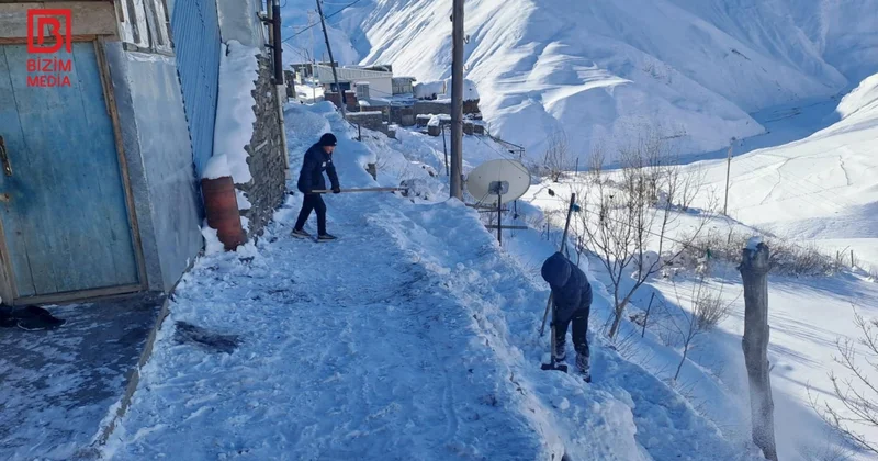 Ağ örpəyə bürünən Xınalığın ecazkar mənzərəsi VİDEO